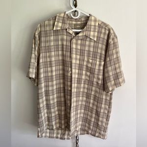 Shirt sleeved dress shirt